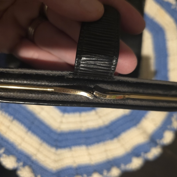 Black Textured Wallet - Picture 7 of 9